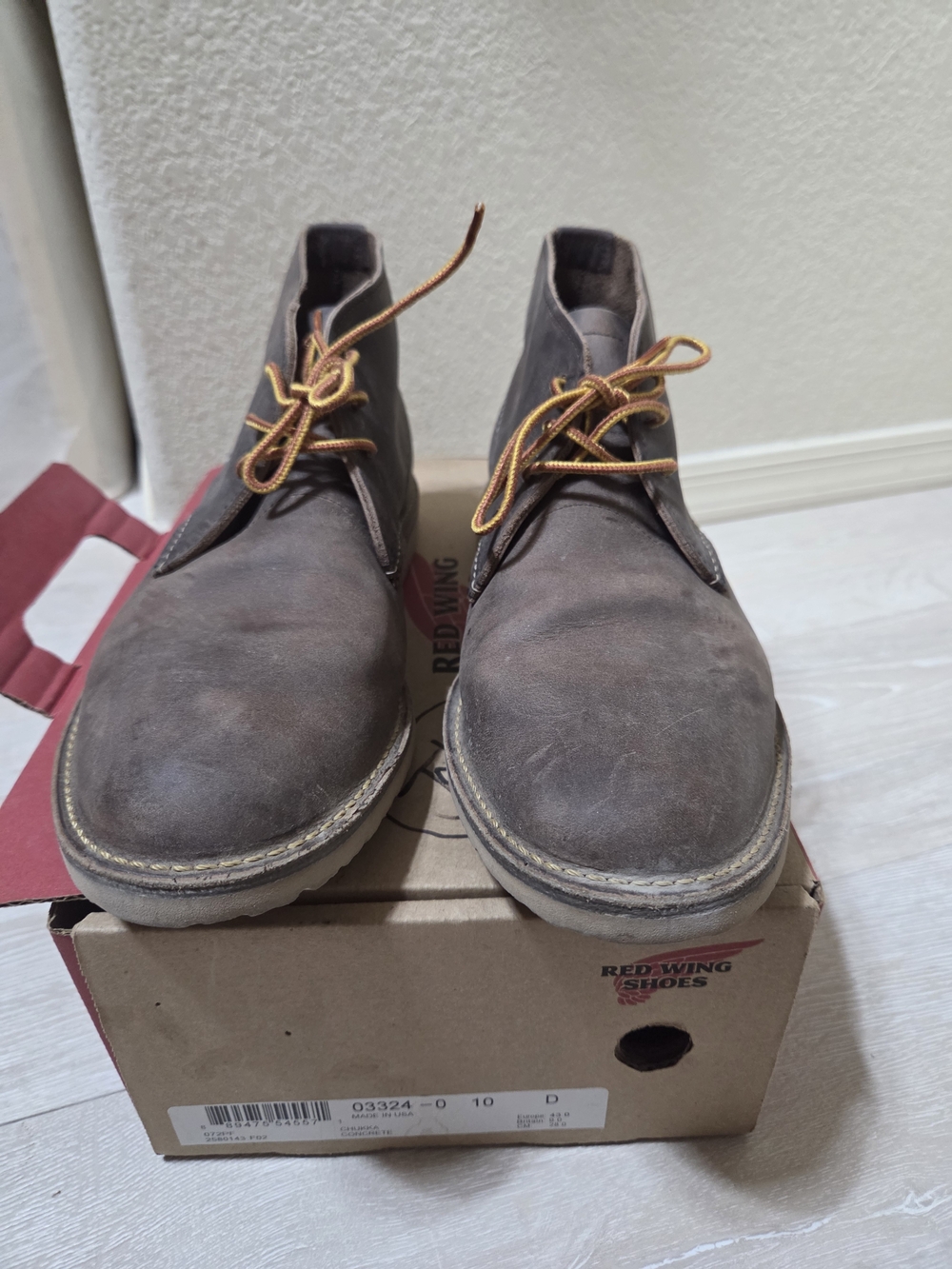 Red Wing Weekender Chukka 3324 Concrete Rough & Tough 10 D with Box